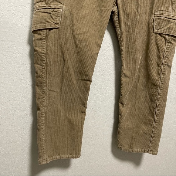 Vince Women’s Button Fly Tan Corduroy Cargo Ankle Pant Size 4 - Picture 3 of 8